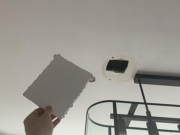 Patch 2 Small Holes In Ceiling Vicpainter