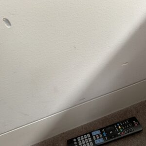 Plaster/ Repair a few small holes - Image 5