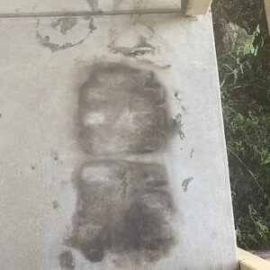 Repaint the fence and cement floor in Endeavour Hills - Image 5