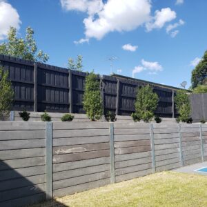 Fence painting in Ivanhoe, VIC, 3079 - Image 4