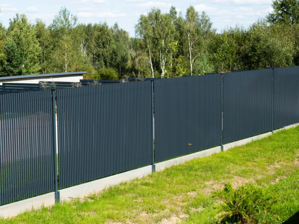 Timber fence painting