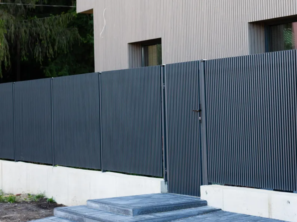 Timber fence painting