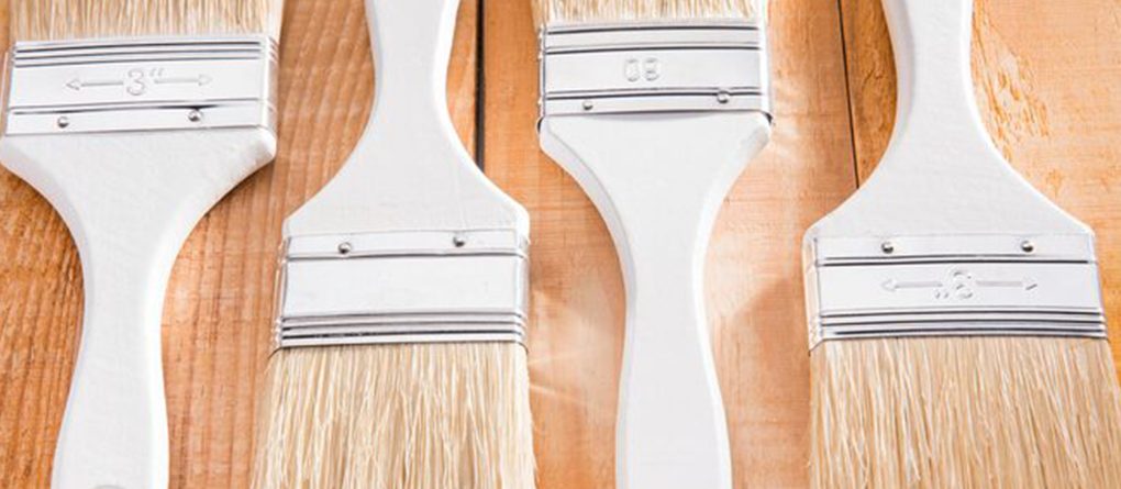 Best Brush for Painting Fence Panels