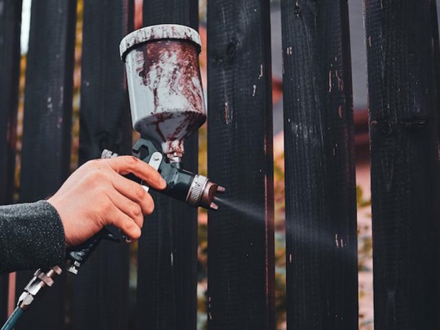 Best Paint Sprayer for Fence