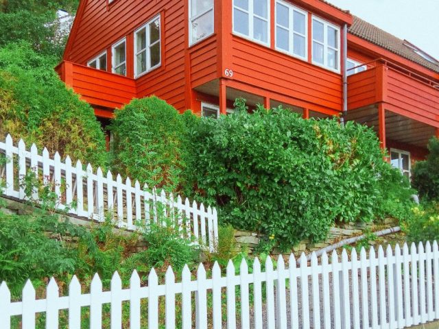 Paint Ideas for Fences